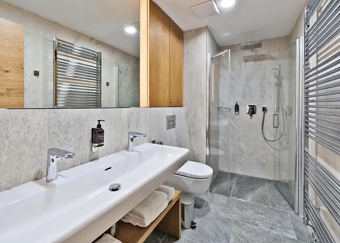 Готель Palace 4*